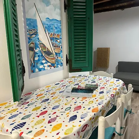 דירה Palauet Cosy Old Town In For 1 Person