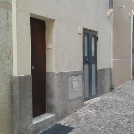 Palauet Cosy Old Town In For 1 Person Daire Alghero